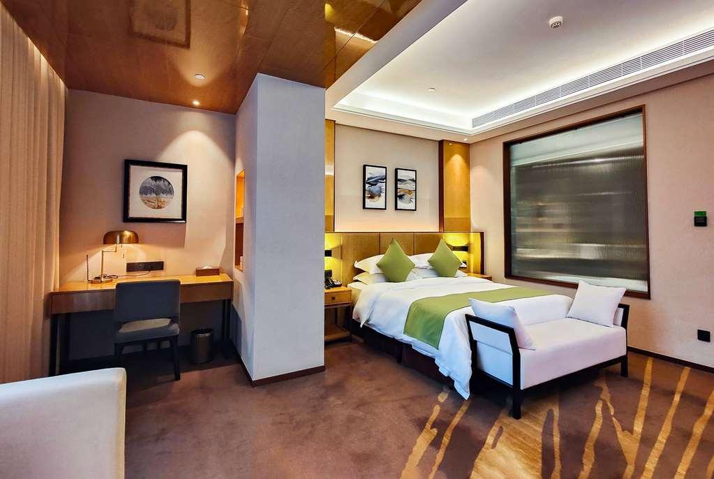 Leshan Ramada Hotel Værelse billede