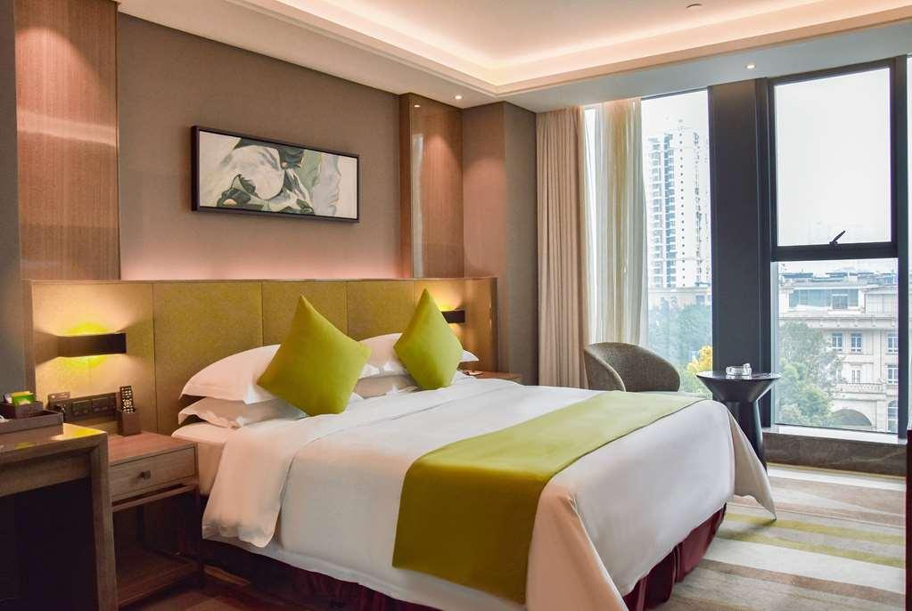 Leshan Ramada Hotel Værelse billede