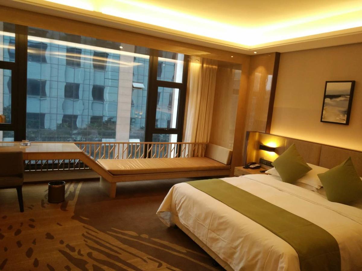 Leshan Ramada Hotel Værelse billede